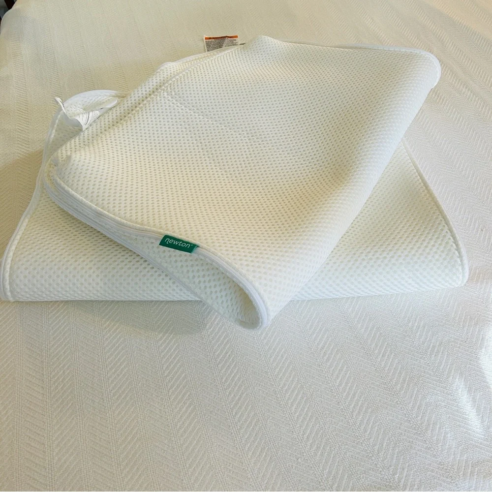 Newton Breathable Mini Crib Mattress Cover - White
